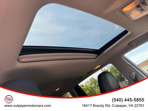 Used 2019 Toyota Highlander XLE image 21