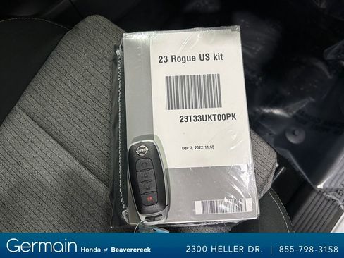 Used 2023 Nissan Rogue SV image 31