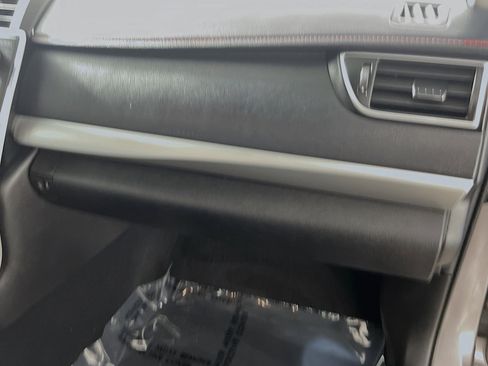 Used 2015 Toyota Camry SE FWD image 35