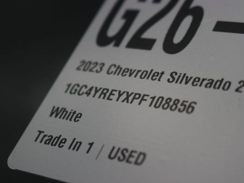Used 2023 Chevrolet Silverado 2500 High Country AWD/4WD image 45
