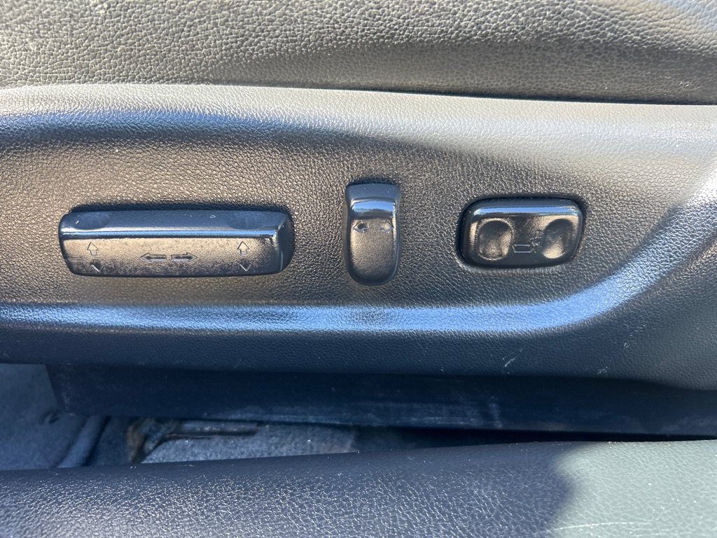 Used 2011 Honda Accord EX-L image 16