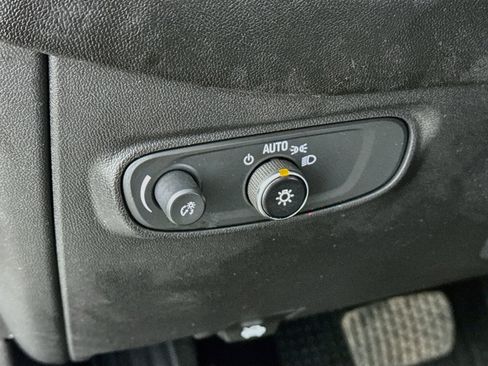 Used 2024 Chevrolet Equinox LT w/ LPO, Floor Liner Package AWD/4WD image 9