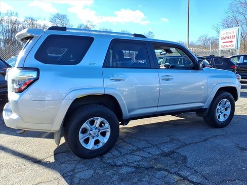 Certified 2021 Toyota 4Runner SR5 image 5