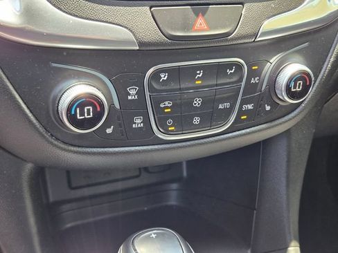 Certified 2021 Chevrolet Equinox LT FWD image 22
