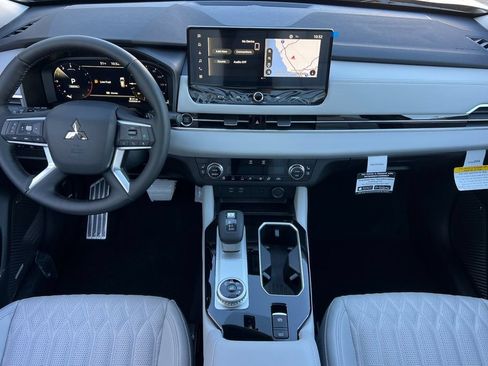 New 2026 Mitsubishi Outlander SEL FWD image 14