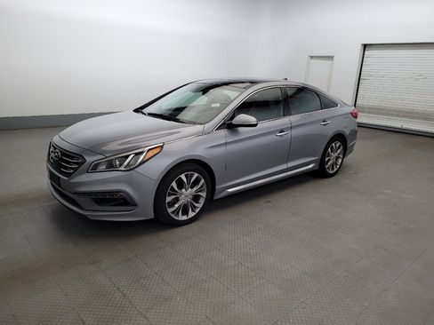 Used 2017 Hyundai Sonata Limited 2.0T w/ Cargo Package FWD image 2