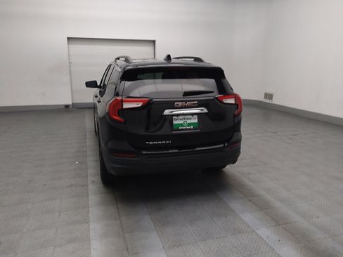 Used 2022 GMC Terrain SLE w/ Driver Convenience Package image 6
