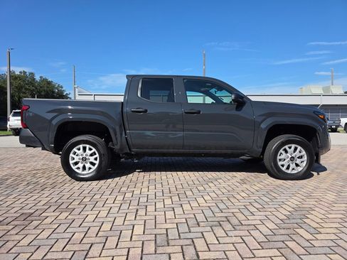Used 2026 Toyota Tacoma SR AWD/4WD image 12