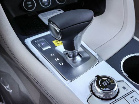 New 2026 Genesis G70 2.5T Prestige image 25