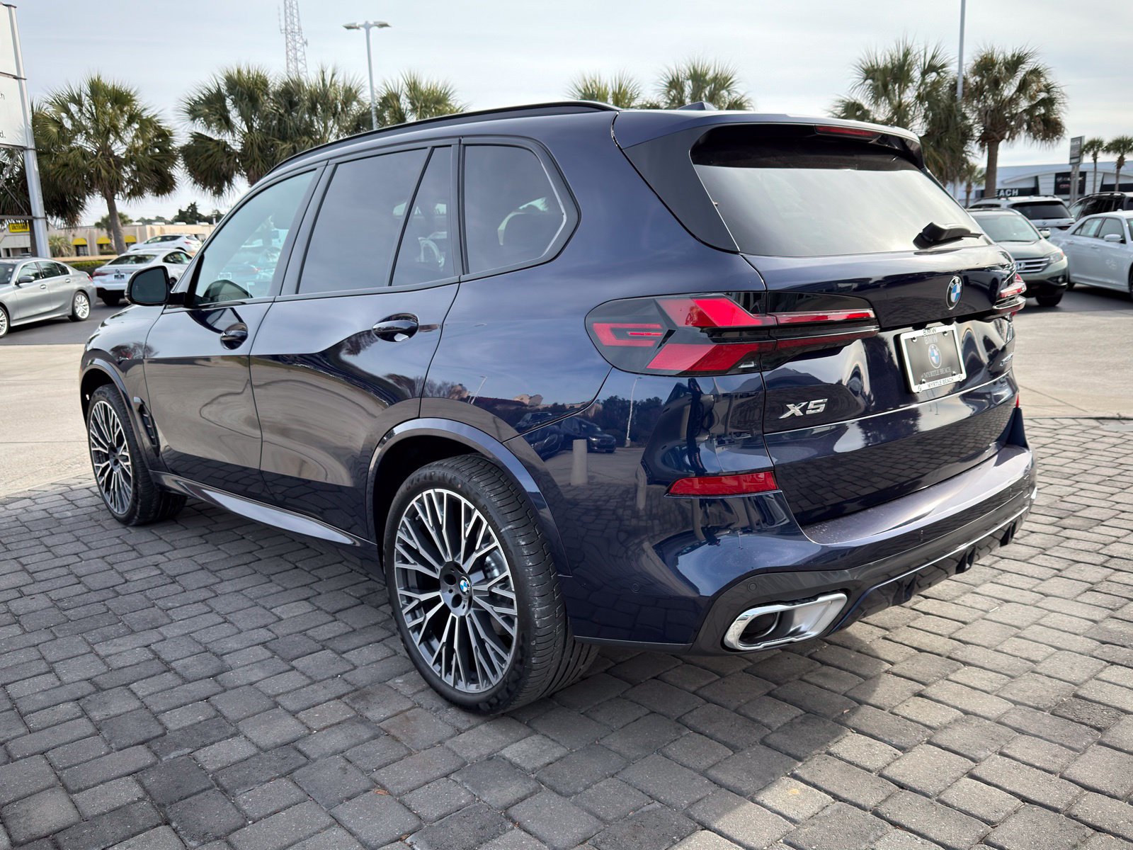 New 2026 BMW X5 xDrive40i w/ Executive Package AWD/4WD image 11