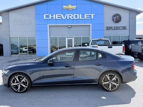 Used 2024 Volvo S60 B5 Core w/ Climate Package FWD image 4