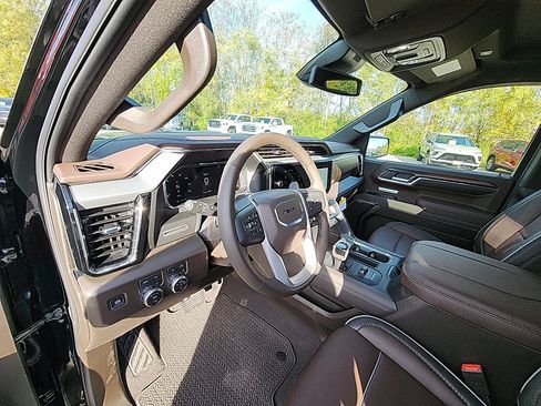 New 2026 GMC Sierra 1500 Denali image 16