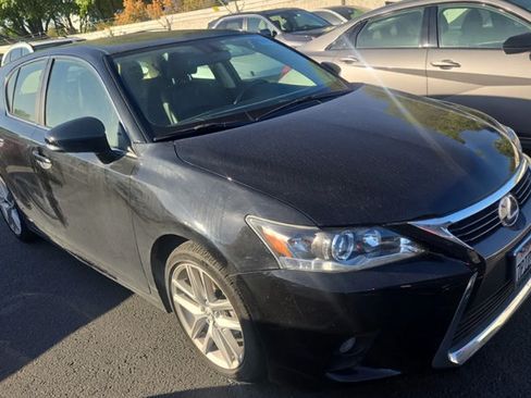 Used 2016 Lexus CT 200h FWD image 2