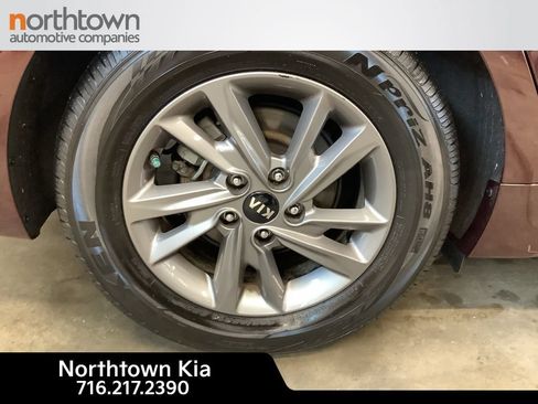 Used 2020 Kia Optima LX FWD image 25