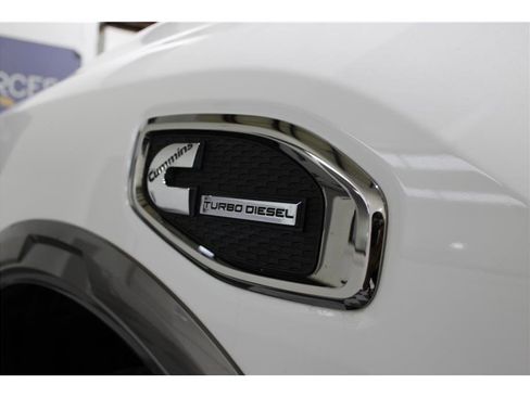 Used 2019 Nissan Titan Platinum Reserve w/ Platinum Utility Package image 11