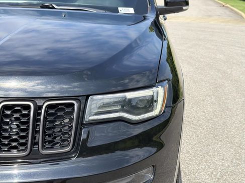 Used 2019 Jeep Grand Cherokee High Altitude AWD/4WD image 10