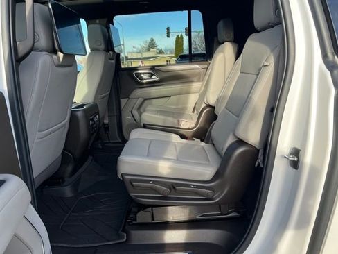 Used 2023 Chevrolet Suburban Z71 w/ Off-Road Capability Package image 26