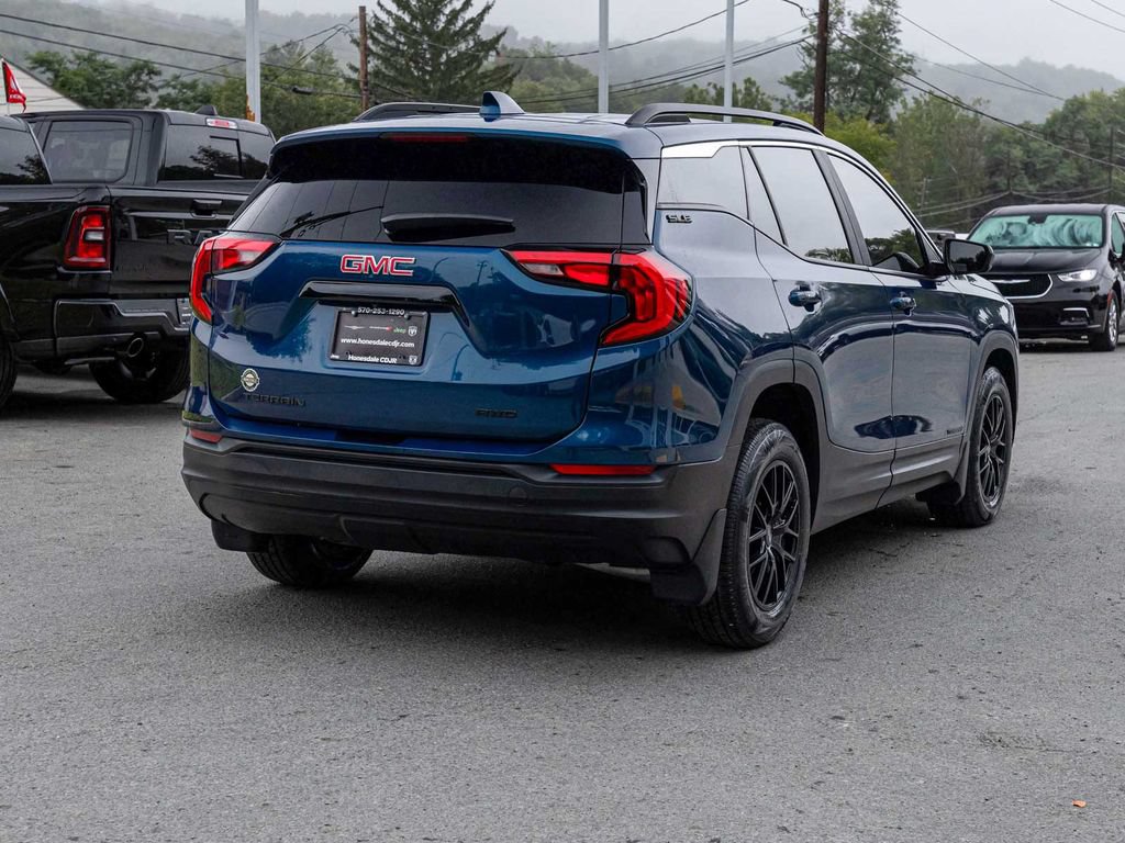 Used 2021 GMC Terrain SLE w/ Driver Convenience Package AWD/4WD image 4