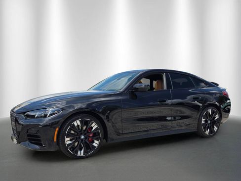 Used 2026 BMW 430i w/ M Sport Package RWD image 3