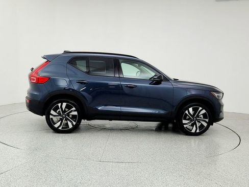 New 2026 Volvo XC40 B5 Ultra w/ Climate Package image 4