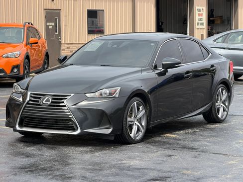 Used 2019 Lexus IS 300 w/ Premium Package RWD image 5