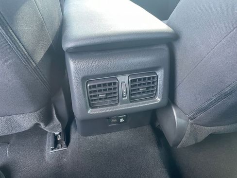 Used 2025 Toyota Camry LE image 22