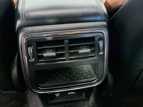 Used 2017 Lincoln Continental Reserve w/ Luxury Package AWD/4WD image 25
