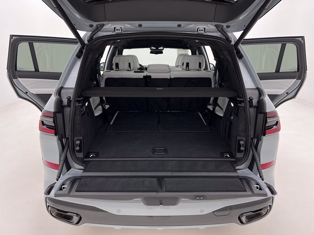 Certified 2027 BMW X7 xDrive40i w/ M Sport Package AWD/4WD image 26