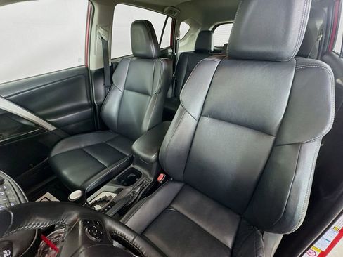 Used 2016 Toyota RAV4 Limited AWD/4WD image 21