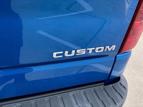 Used 2022 Chevrolet Silverado 1500 Custom RWD image 10