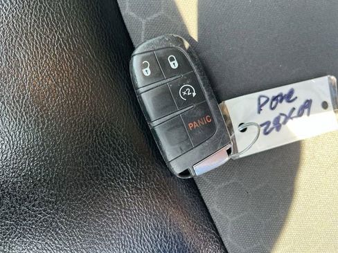 Used 2018 Jeep Compass Latitude w/ Popular Equipment Group AWD/4WD image 33