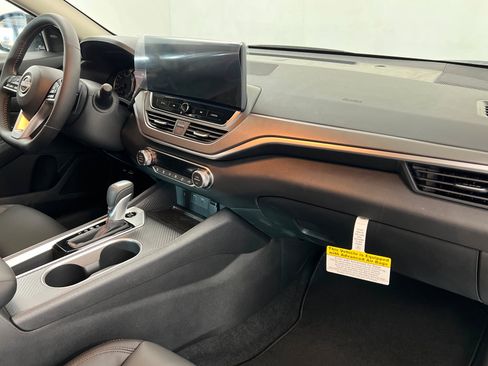 New 2026 Nissan Altima 2.5 SR image 23