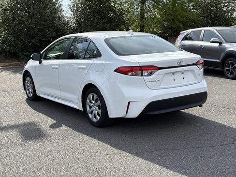 Used 2024 Toyota Corolla LE image 4