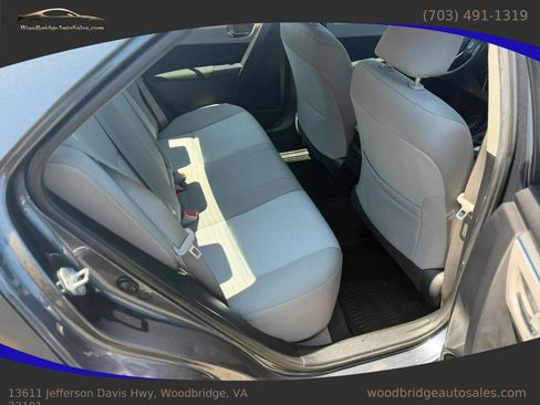Used 2016 Toyota Corolla LE FWD image 15