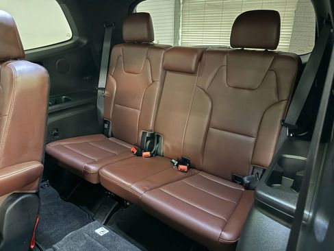 Used 2024 Kia Telluride SX Prestige image 21