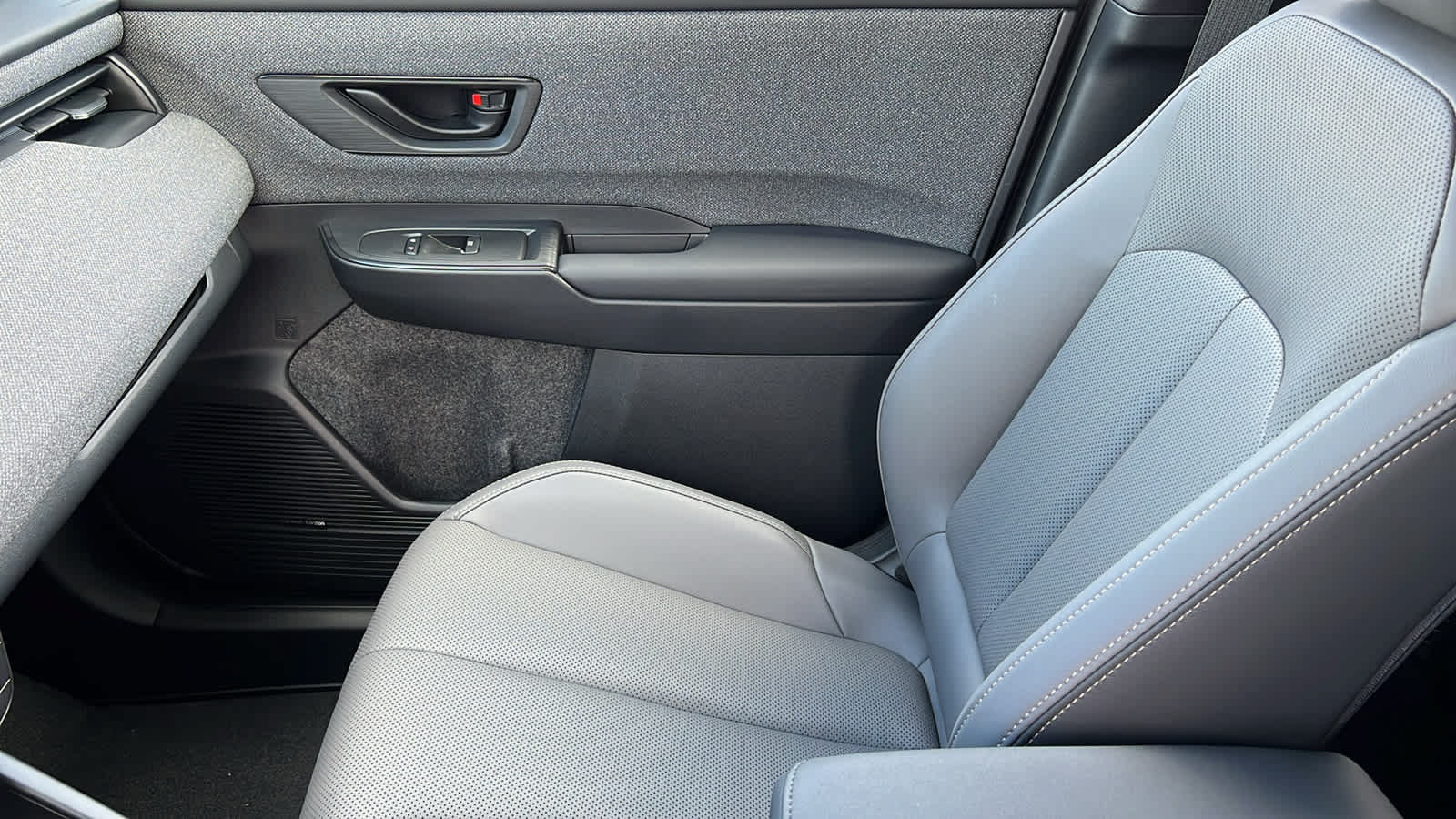 New 2026 Subaru Outback Limited XT AWD/4WD image 12