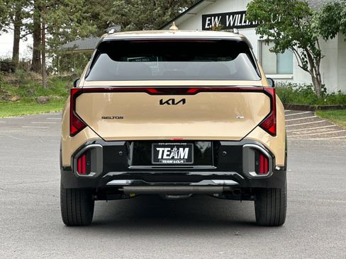 Used 2027 Kia Seltos X-Line SX AWD/4WD image 5