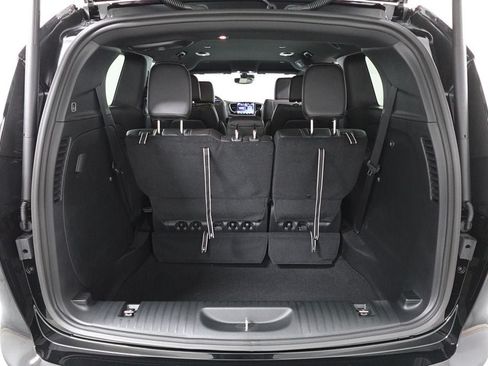 New 2027 Chrysler Pacifica Select FWD image 25