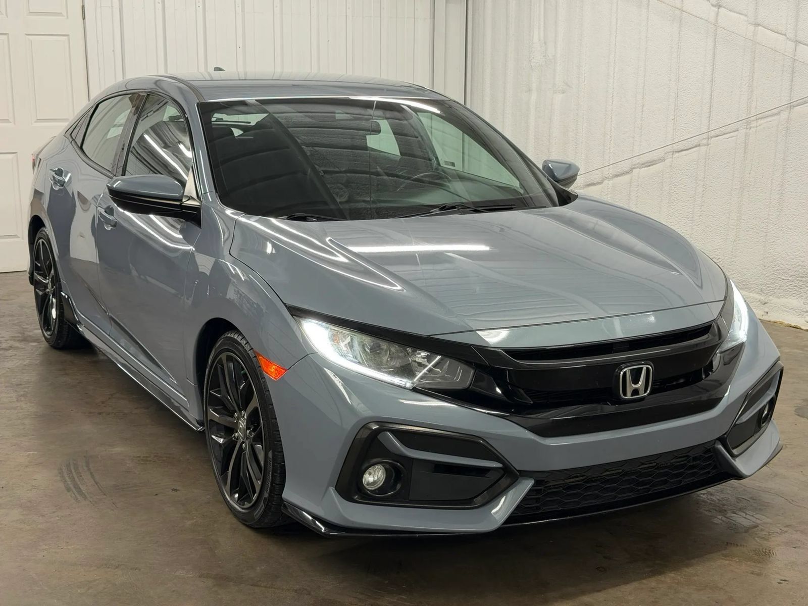 Used 2021 Honda Civic Sport image 1