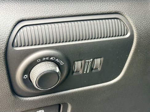 New 2026 Jeep Grand Wagoneer 2WD image 10