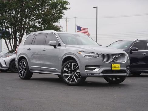 Used 2025 Volvo XC90 B6 Plus w/ Protection Package Premier AWD/4WD image 2