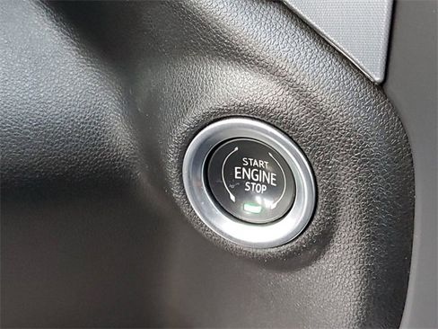 Used 2022 GMC Sierra 1500 Elevation image 14