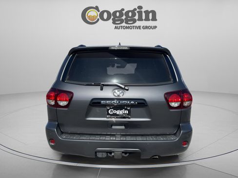 Used 2018 Toyota Sequoia TRD Sport image 5