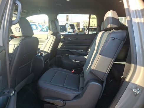 New 2026 Chevrolet Traverse Z71 w/ Driver Confidence Package image 5