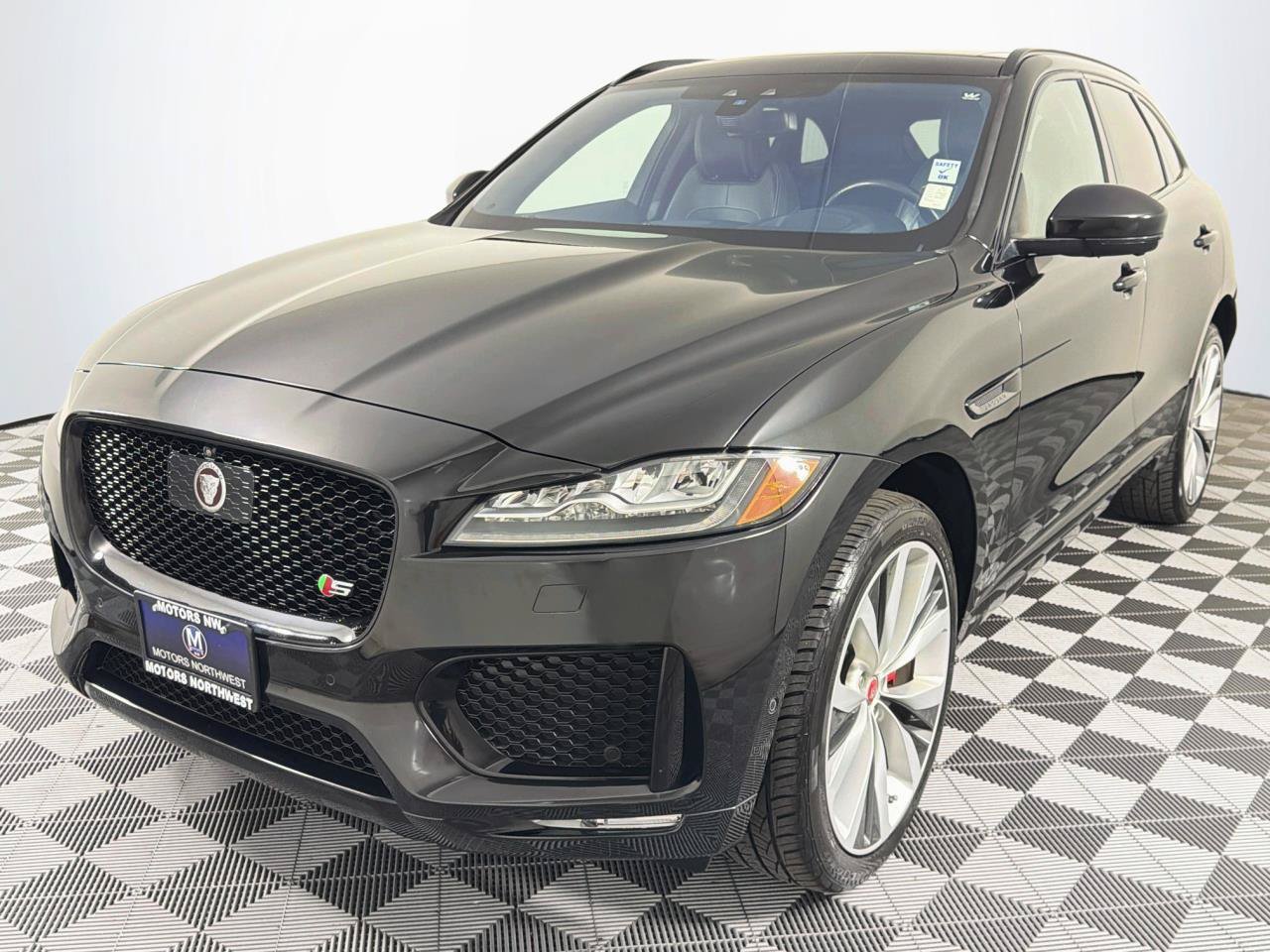 Used 2018 Jaguar F-PACE S AWD/4WD image 5