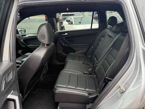 Used 2021 Volkswagen Tiguan SEL Premium R-Line AWD/4WD image 10