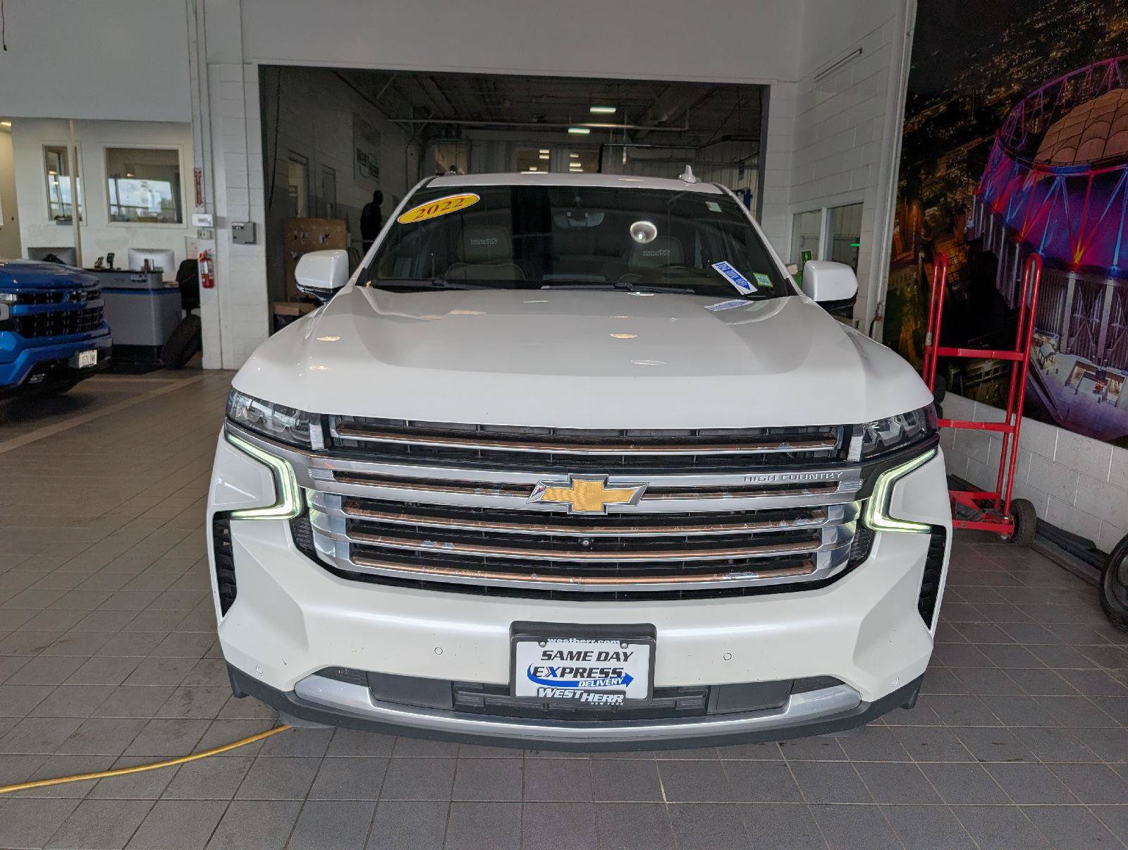 Used 2022 Chevrolet Tahoe High Country AWD/4WD image 2