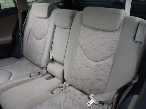 Used 2010 Toyota RAV4 2WD image 8