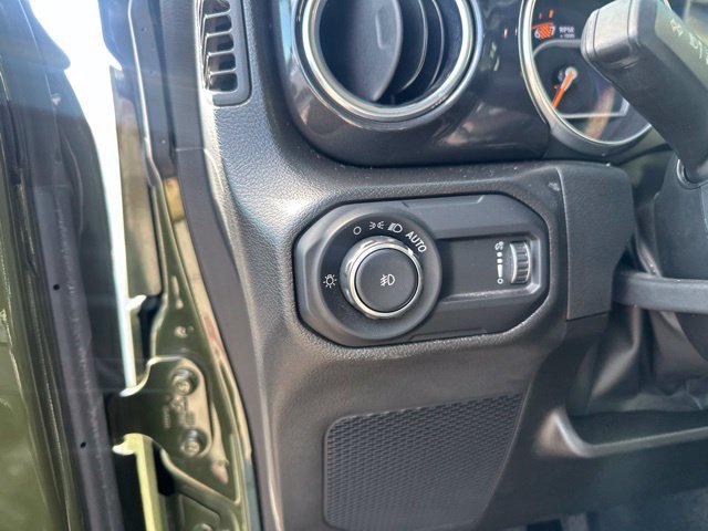 Used 2023 Jeep Wrangler Unlimited Rubicon 392 w/ Dual Top Group AWD/4WD image 15
