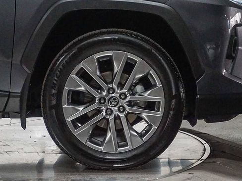 Certified 2025 Toyota RAV4 XLE Premium image 7